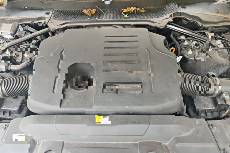 Used Land Rover Range 2020 3.0 L6 Grand Edition Engine Bay