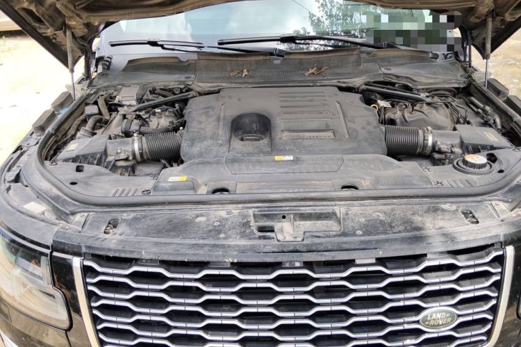 Used Land Rover Range 2020 3.0 L6 Grand Edition Engine Bay