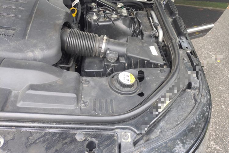 Used Land Rover Range 2020 3.0 L6 Long-Wheelbase Legacy Engine Bay Left