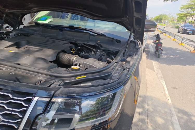 Used Land Rover Range 2020 3.0 L6 Long-Wheelbase Legacy Engine Bay Left
