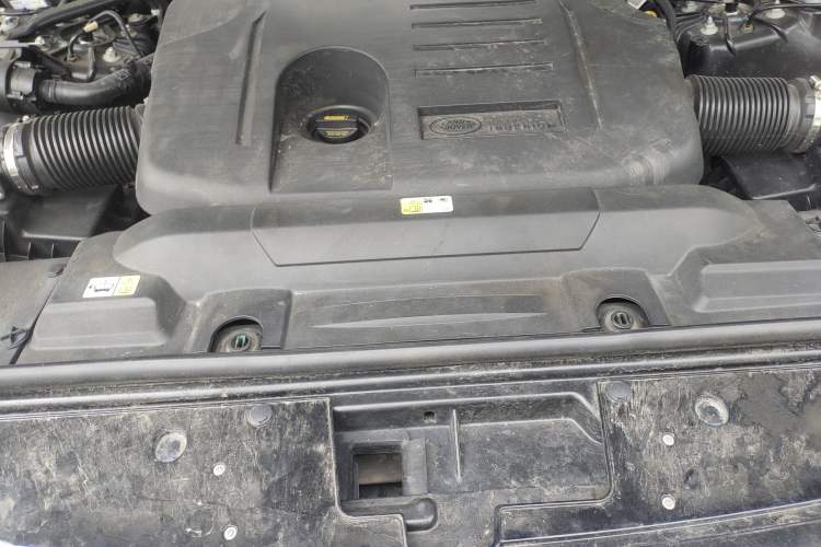 Used Land Rover Range 2020 3.0 L6 Long-Wheelbase Legacy Engine Bay