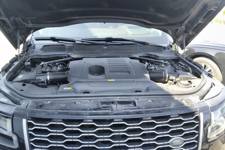 Used Land Rover Range 2020 3.0 L6 Long-Wheelbase Legacy Engine Bay