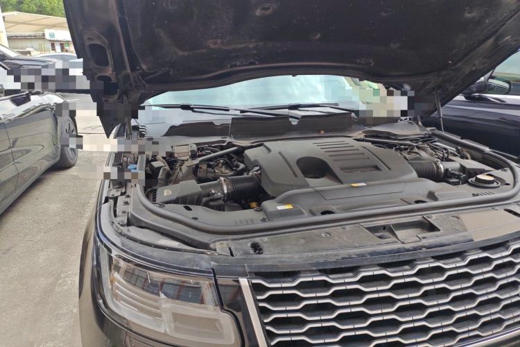 Used Land Rover Range 2020 3.0 L6 Legacy Edition Engine Bay Right