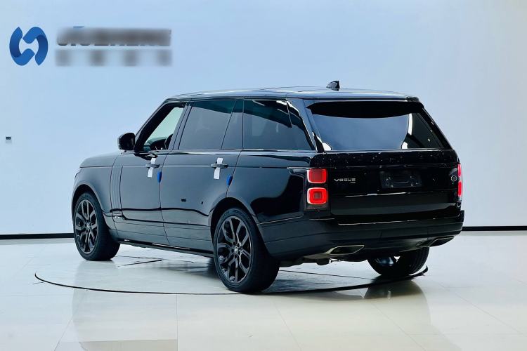 Used Land Rover Range 2020 3.0 L6 Long-Wheelbase Legacy Exterior 3