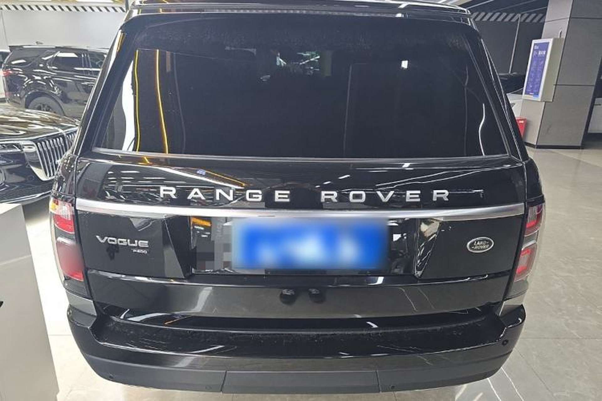 Used Land Rover Range 2020 3.0 L6 Long-Wheelbase Legacy Exterior 7