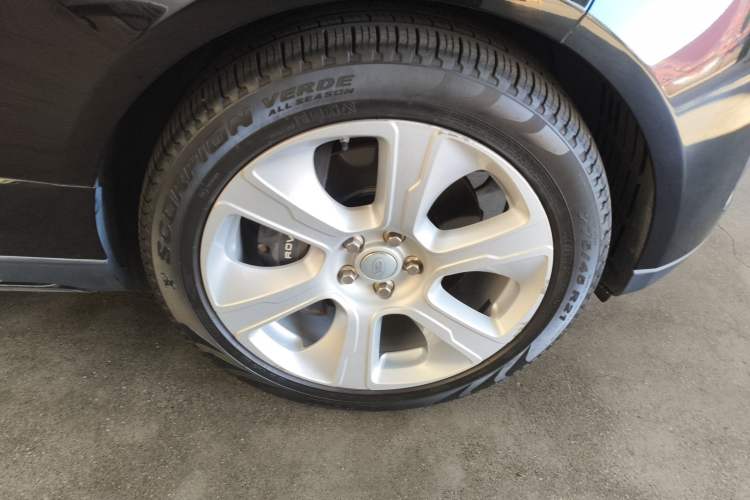 Used Land Rover Range 2020 3.0 L6 Long-Wheelbase Legacy Exterior 7