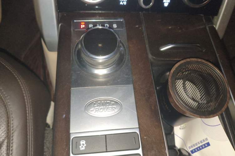 Used Land Rover Range 2020 3.0 L6 Long-Wheelbase Legacy Gear Lever