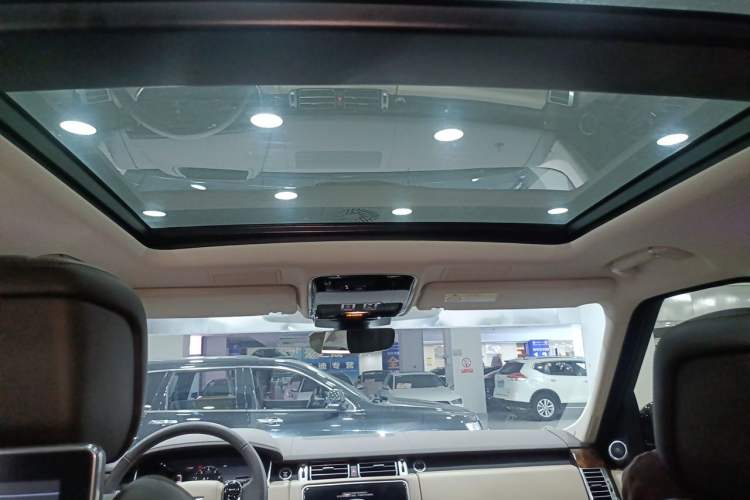 Used Land Rover Range 2020 3.0 L6 Long-Wheelbase Legacy Headliner