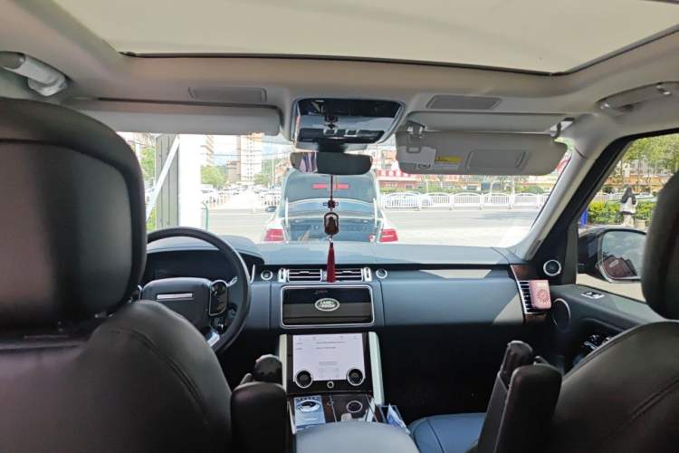 Used Land Rover Range 2020 3.0 L6 Legacy Edition Headliner