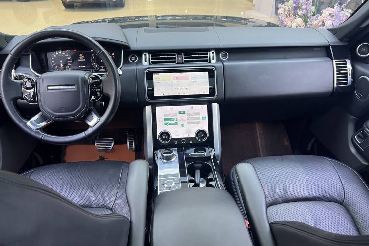 Used Land Rover Range 2020 3.0 L6 Long-Wheelbase Legacy Interior 1