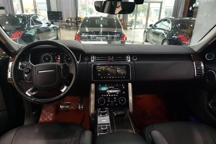 Used Land Rover Range 2020 3.0 L6 Long-Wheelbase Legacy Interior 12