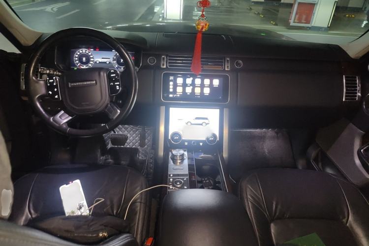 Used Land Rover Range 2020 3.0 L6 Grand Edition Interior 2