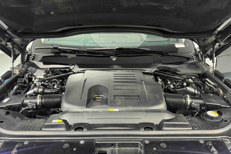 Used Land Rover Range 2020 3.0 L6 Long-Wheelbase Legacy Interior 3