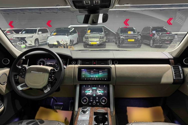 Used Land Rover Range 2020 3.0 L6 Long-Wheelbase Legacy Interior 4