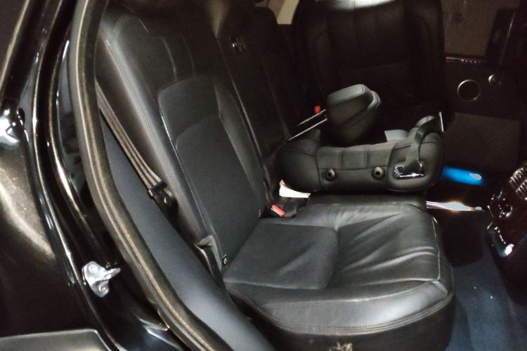 Used Land Rover Range 2020 3.0 L6 Long-Wheelbase Legacy Interior 4