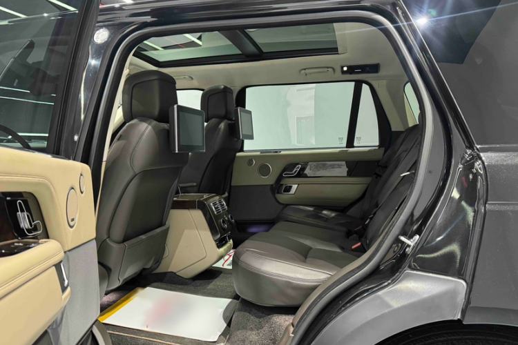 Used Land Rover Range 2020 3.0 L6 Long-Wheelbase Legacy Interior 5