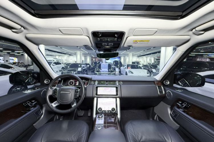 Used Land Rover Range 2020 3.0 L6 Grand Edition Interior 5