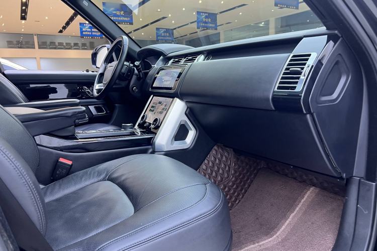 Used Land Rover Range 2020 3.0 L6 Long-Wheelbase Legacy Interior 9