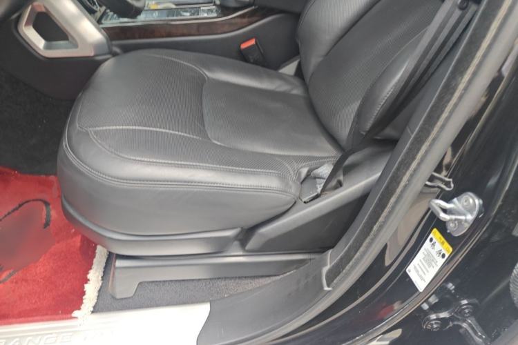 Used Land Rover Range 2020 3.0 L6 Legacy Edition Left Front Seat
