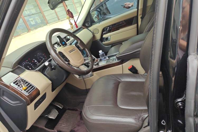 Used Land Rover Range 2020 3.0 L6 Legacy Edition Left Front Seat