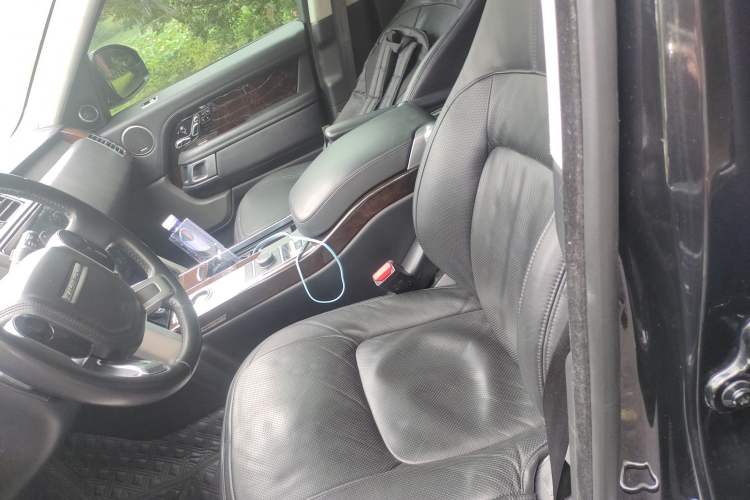 Used Land Rover Range 2020 3.0 L6 Long-Wheelbase Legacy Left Front Seat