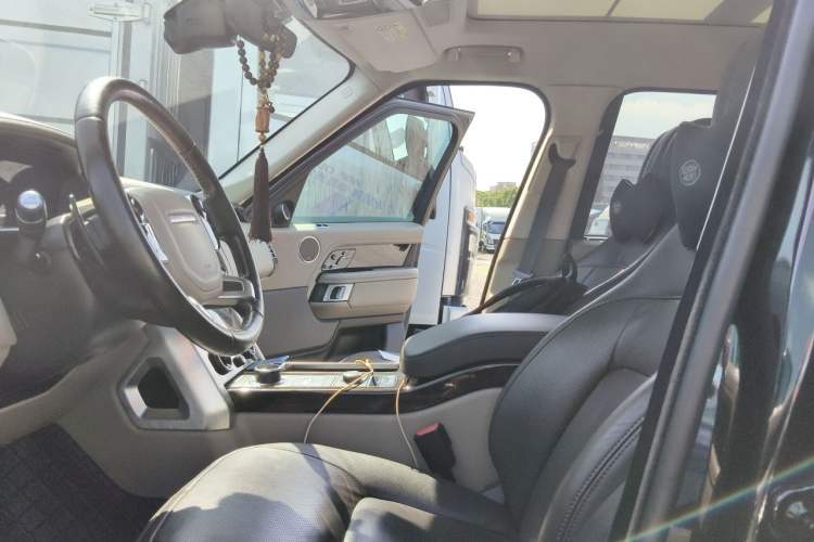 Used Land Rover Range 2020 3.0 L6 Long-Wheelbase Legacy Left Front Seat