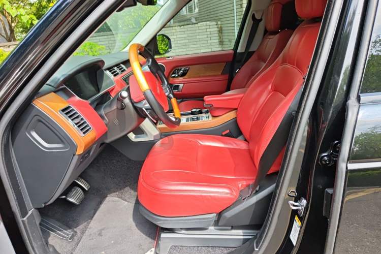 Used Land Rover Range 2020 3.0 L6 Prestige Extended-Length Version Left Front Seat