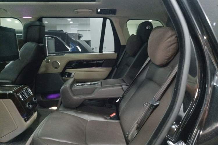 Used Land Rover Range 2020 3.0 L6 Long-Wheelbase Legacy Left Rear Seat