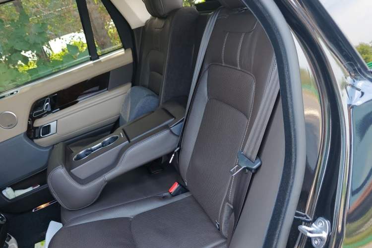 Used Land Rover Range  Left Rear Seat