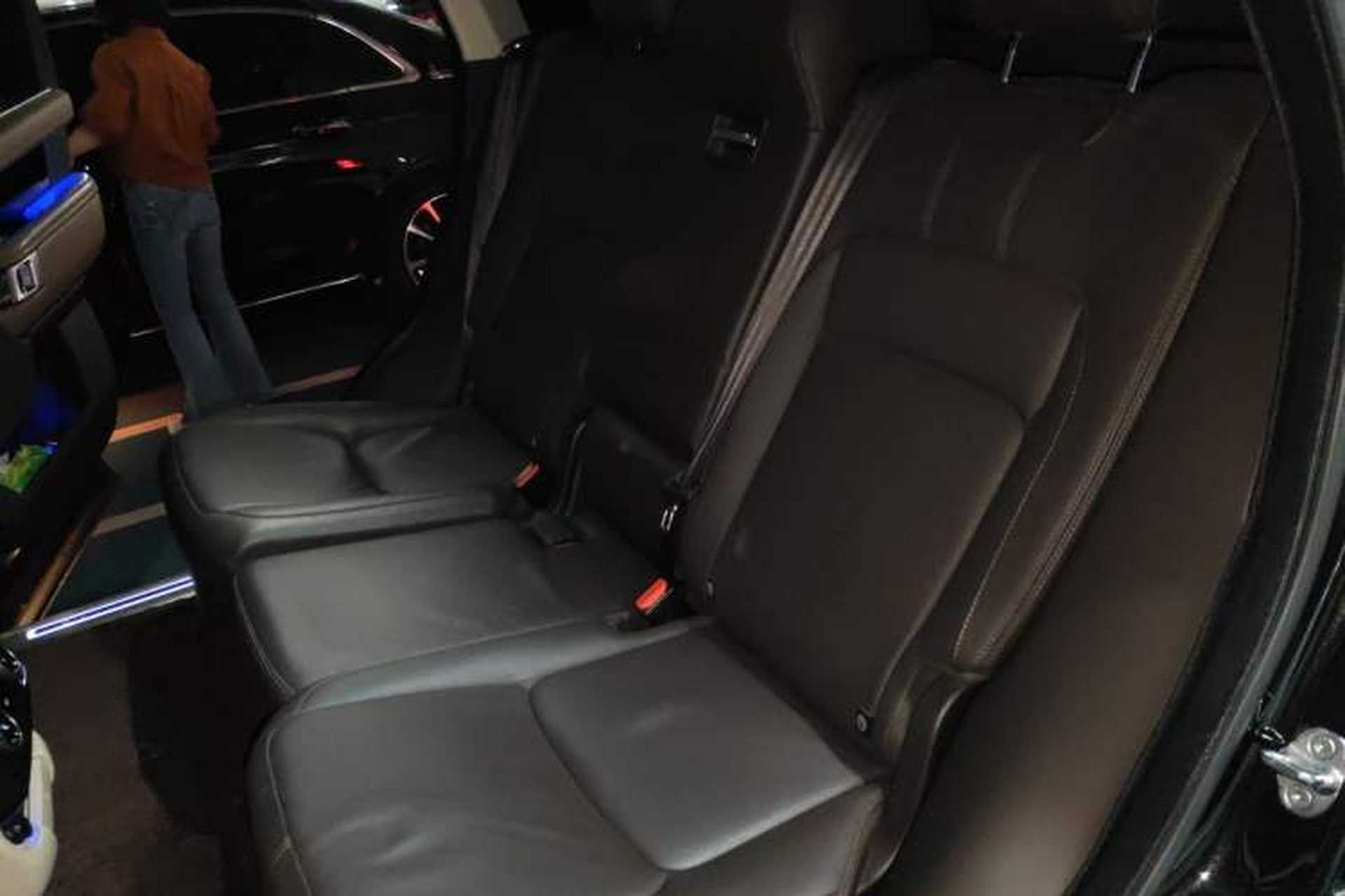 Used Land Rover Range 2020 3.0 L6 Long-Wheelbase Legacy Left Rear Seat