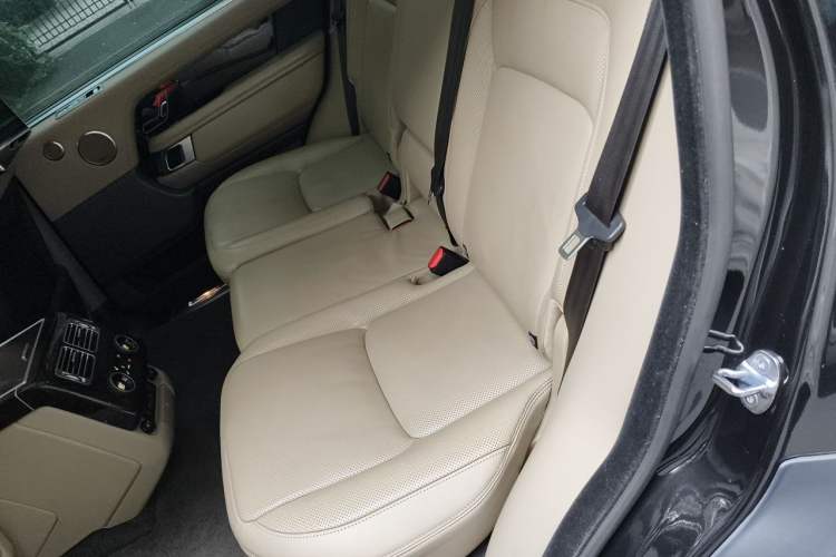 Used Land Rover Range 2020 3.0 L6 Long-Wheelbase Legacy Left Rear Seat