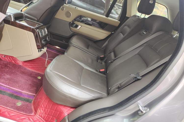 Used Land Rover Range 2020 3.0 L6 Long-Wheelbase Legacy Left Rear Seat