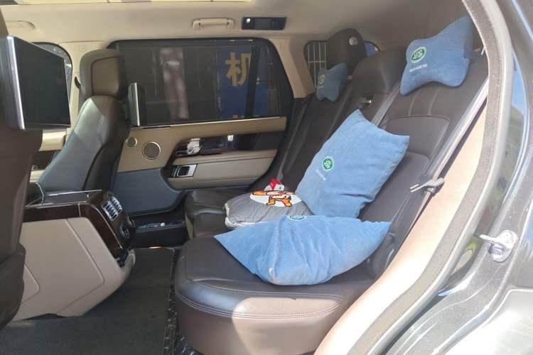 Used Land Rover Range 2020 3.0 L6 Long-Wheelbase Legacy Left Rear Seat