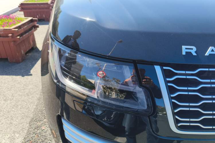 Used Land Rover Range 2020 3.0 L6 Legacy Edition Right Front Headlight