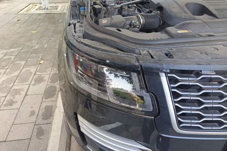 Used Land Rover Range 2020 3.0 L6 Grand Edition Right Front Headlight