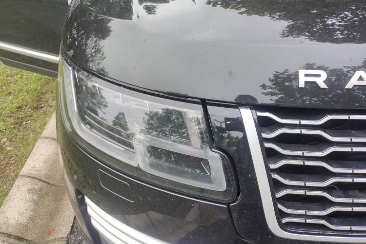 Used Land Rover Range 2020 3.0 L6 Long-Wheelbase Legacy Right Front Headlight