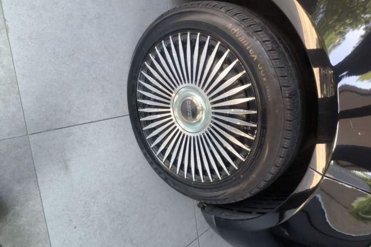 Used Land Rover Range 2020 3.0 L6 Long-Wheelbase Legacy Right Front Wheel Hub