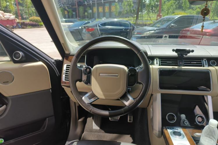 Used Land Rover Range 2020 3.0 L6 Long-Wheelbase Legacy Steering Wheel