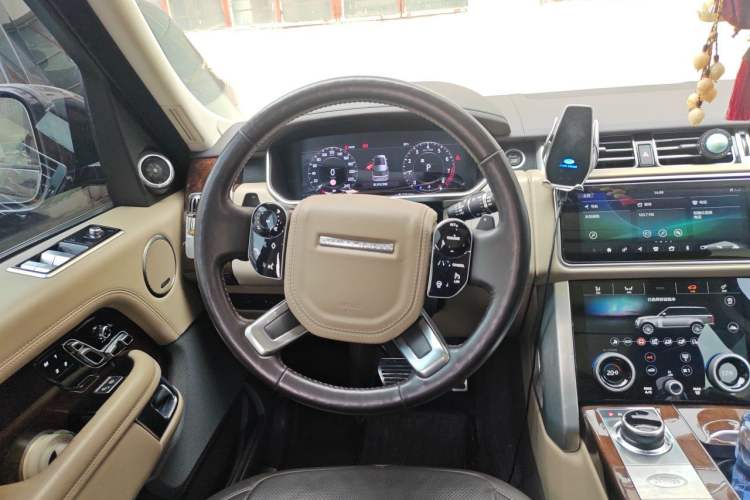 Used Land Rover Range 2020 3.0 L6 Legacy Edition Steering Wheel