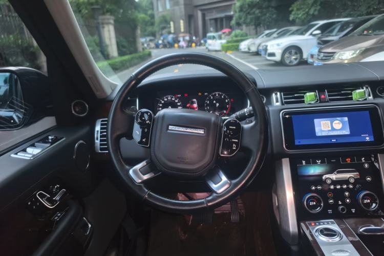 Used Land Rover Range 2020 3.0 L6 Grand Edition Steering Wheel