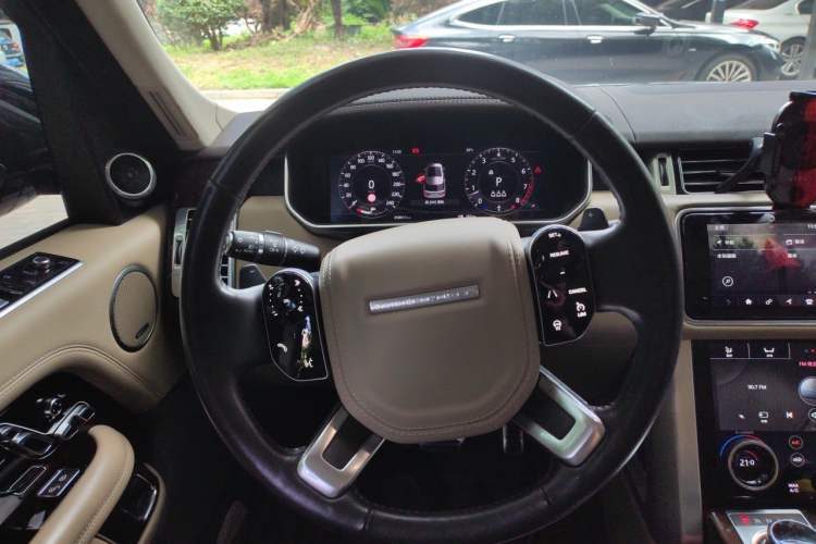 Used Land Rover Range 2020 3.0 L6 Legacy Edition Steering Wheel