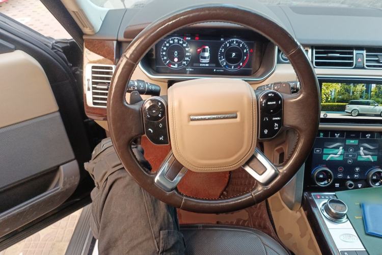 Used Land Rover Range 2020 3.0 L6 Long-Wheelbase Legacy Steering Wheel