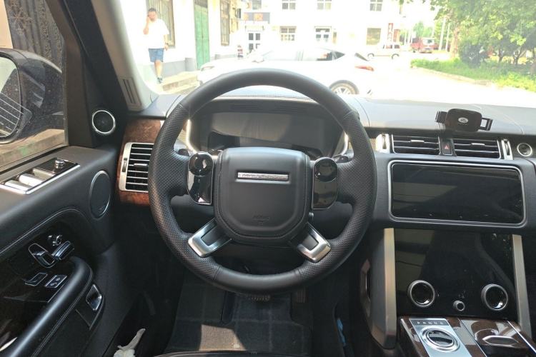 Used Land Rover Range 2020 3.0 L6 Grand Edition Steering Wheel