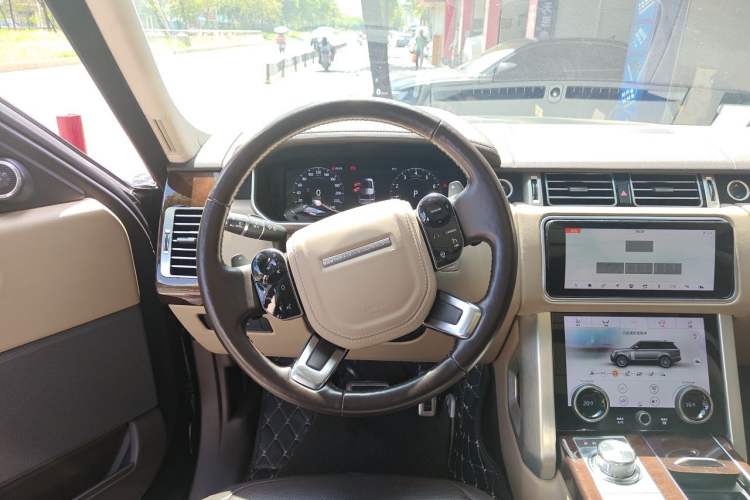 Used Land Rover Range 2020 3.0 L6 Long-Wheelbase Legacy Steering Wheel