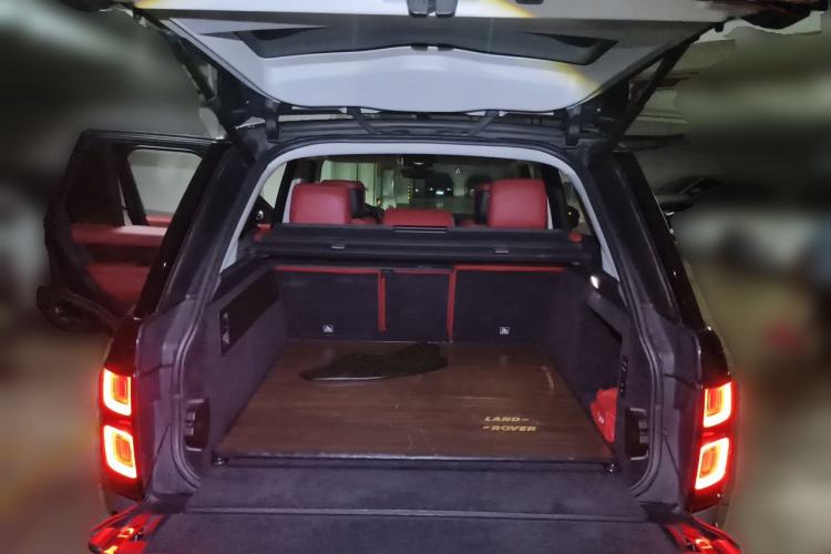 Used Land Rover Range 2020 3.0 L6 Legacy Edition Trunk