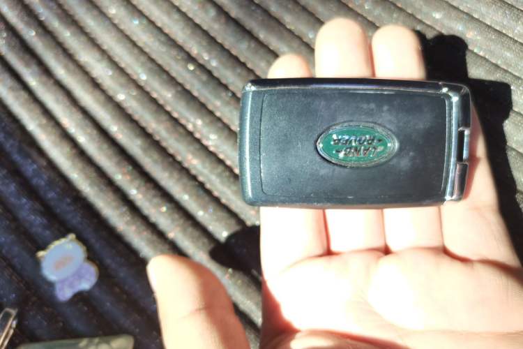 Used Land Rover Range 2020 3.0 L6 Long-Wheelbase Legacy Vehicle Key