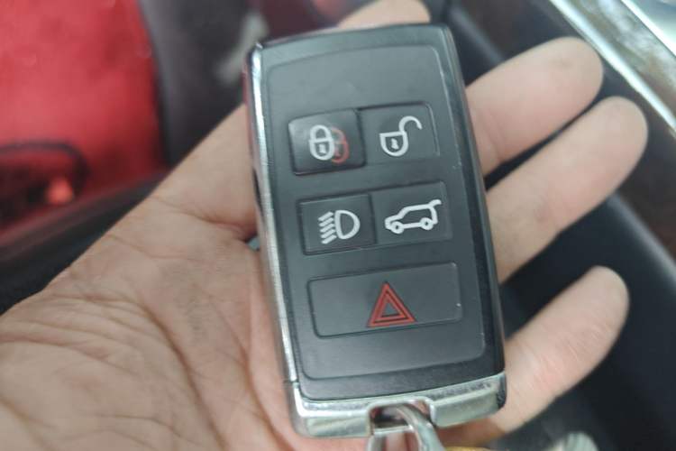 Used Land Rover Range 2020 3.0 L6 Legacy Edition Vehicle Key