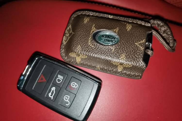 Used Land Rover Range 2020 3.0 L6 Legacy Edition Vehicle Key