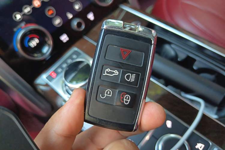 Used Land Rover Range 2020 3.0 L6 Grand Edition Vehicle Key