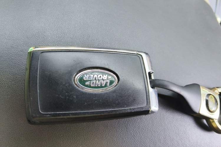 Used Land Rover Range 2020 3.0 L6 Long-Wheelbase Legacy Vehicle Key